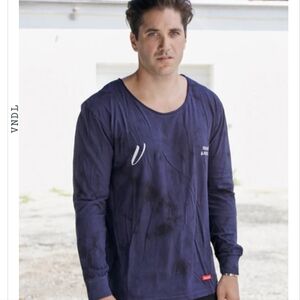 VNDL 2XL long sleeve Shirt NWT💜